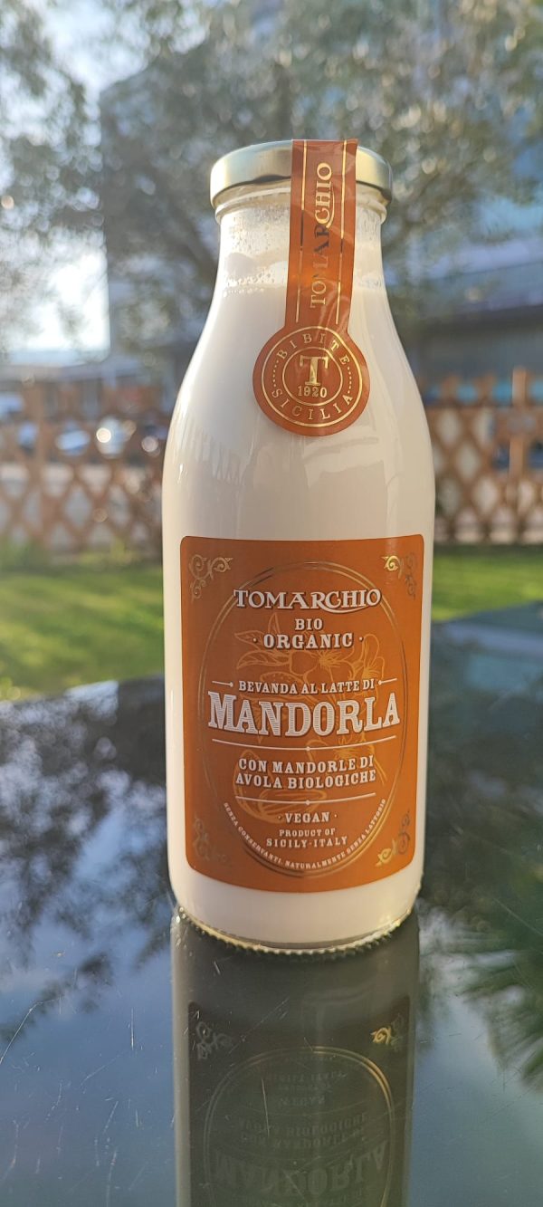 Tomarchio Bio Mandelmilch (auch mit Zimt) – Bild 3